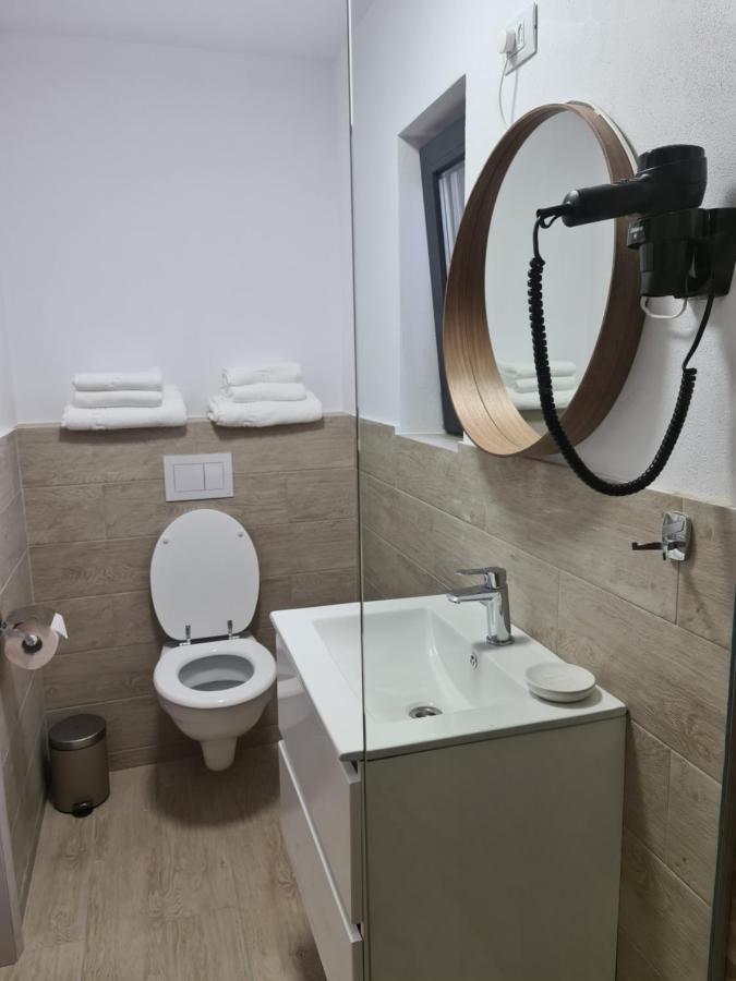 Urbanist Guest House Călimăneşti Esterno foto