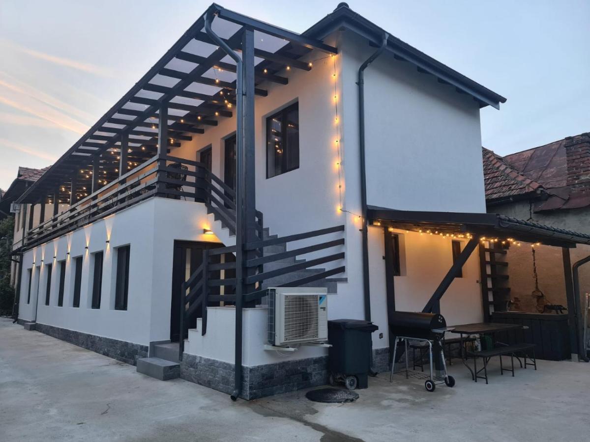 Urbanist Guest House Călimăneşti Esterno foto